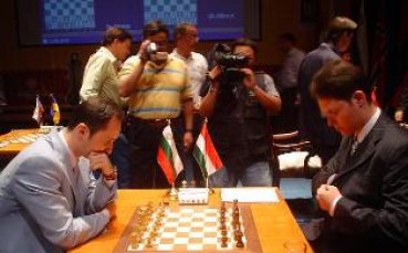 Топалов с реми