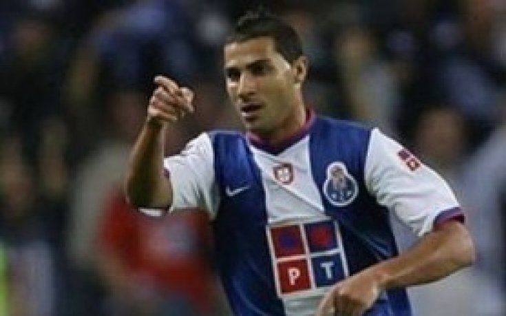 Арсенал дава 20 милиона за Куарешма, Барса взима Хлеб за 12