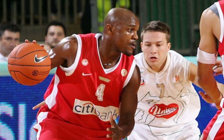 Натурализираният Блекни се връща в игра срещу Арис