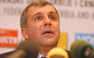 Обрадович се изповяда в Гърция