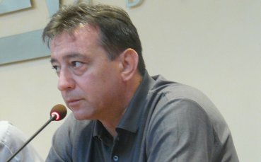 Сашо Везенков
