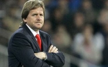 Шустер остава в Реал и без трофеи