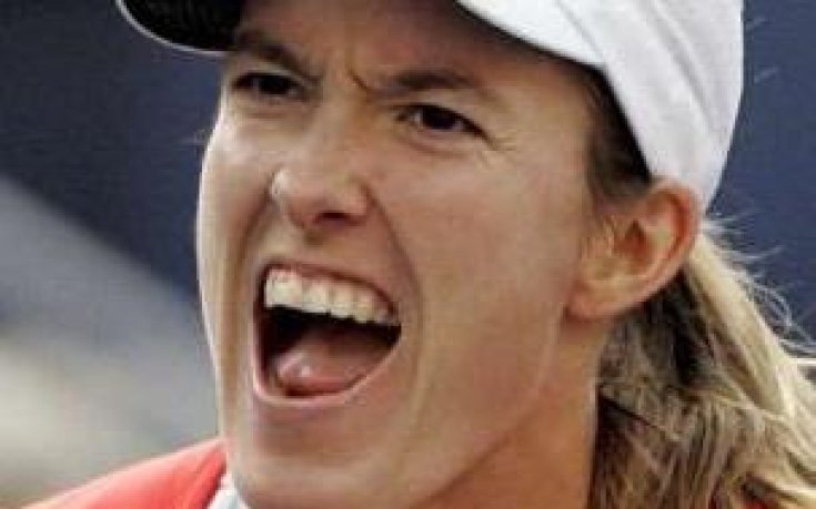 Енен оцеля в тричасова драма