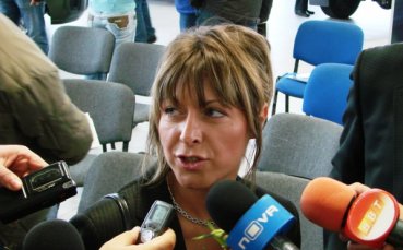 Топалова финтира феновете на Локо