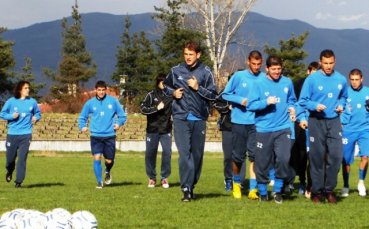 Черноморец без Траянов и Крумов срещу Марек