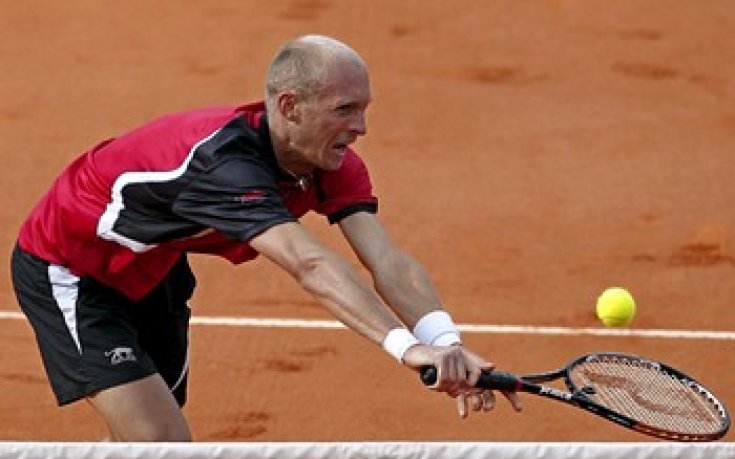 Давиденко е последното препятствие пред Федерер в Ещорил