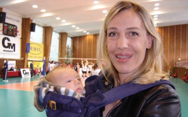 ЦСКА отнесе Левски, Тони Зетова с бебето на дербито