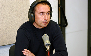 Стоилов помоли за спокойствие преди вечното дерби