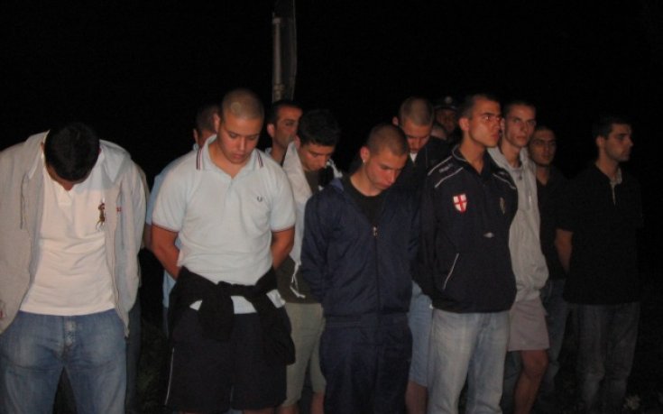 Отложиха делата на всички задържани фенове на Локо Пд