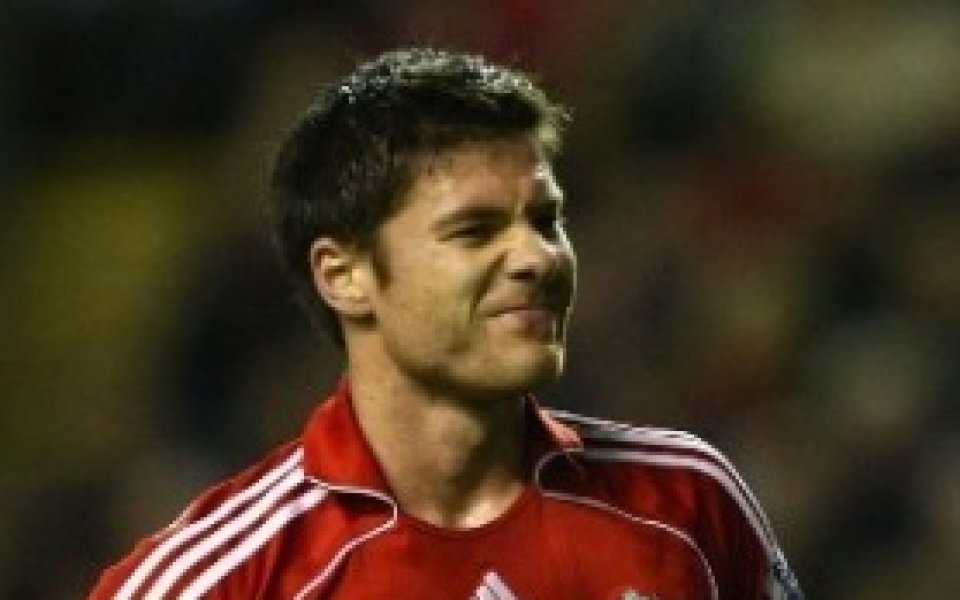 Бившият халф на Ливърпул и Реал Мадрид - Шаби Алонсо,