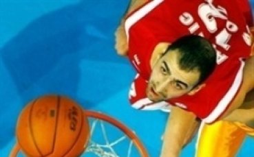 Макаби взима Перо от ЛукОйл?