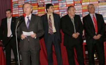 ЦСКА: Александър Томов е работил за клуба без пари