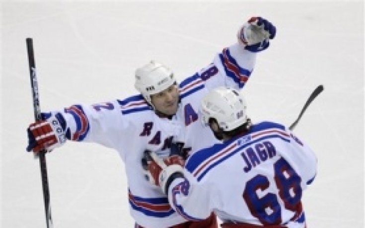 Звездата Ягър премина в Авангард