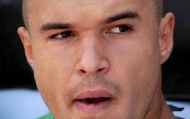Валери готов за Хамбургер, Бенжани сдаде багажа