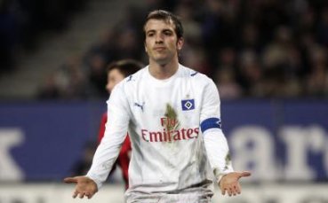 Хамбургер иска 20 милиона за Ван дер Ваарт