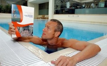 Марк Фостър ще носи знамето на Великобритания
