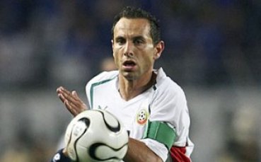 Мартин Петров пропуска мача с Черна гора