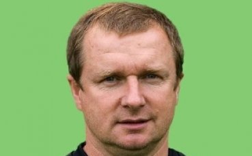 Върба се скъса да хвали Левски