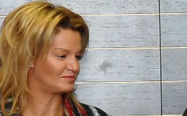 Костадинова призовава за спешно разрешаване на спортните ни проблеми