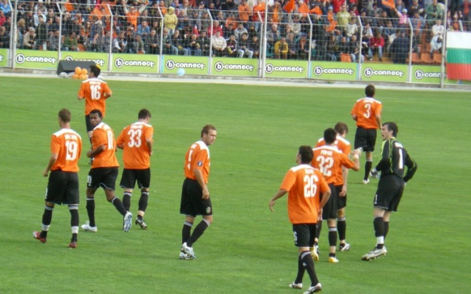 Литекс спечели двубоя на евроучастниците