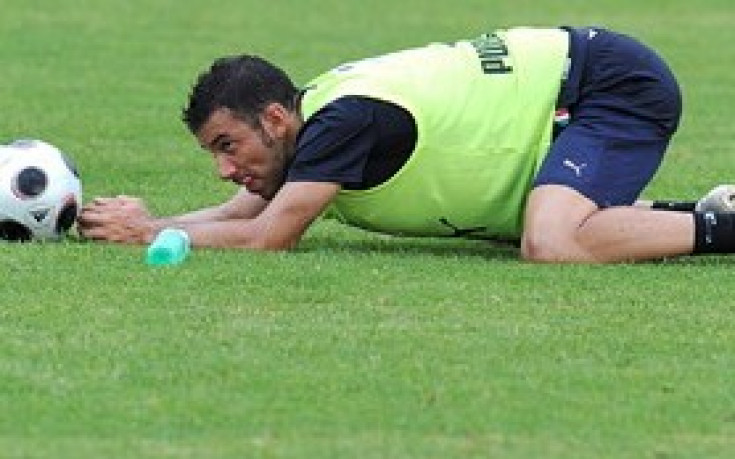 Италиански национал с разбит нос в Гърция