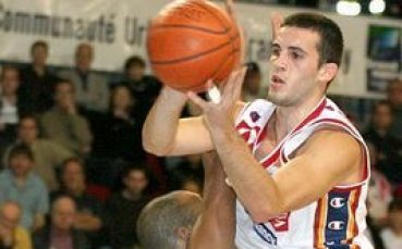 Филип Виденов блести срещу Барселона