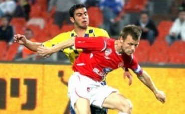 Макриев на финал в Израел, Топчо и Мечо не издържаха