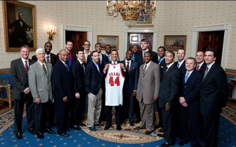 Барак Обама прие отбора на Чикаго Булс в Белия дом