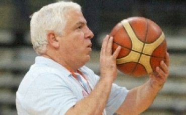 Съдбата на Пини и компания в ръцете на Реал и Барса