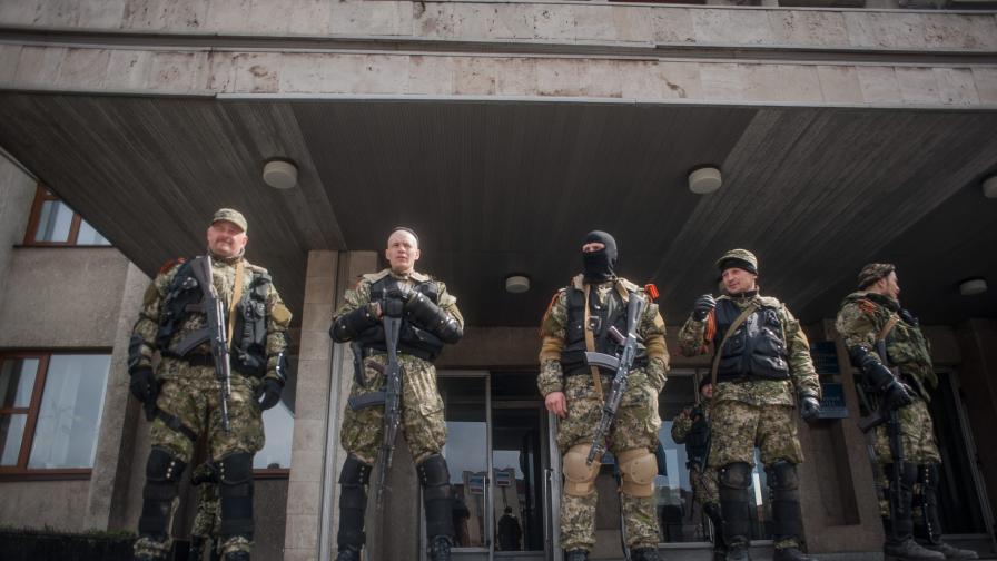 Сепаратисти искат помощ от Владимир Путин, Украйна - „сини каски“