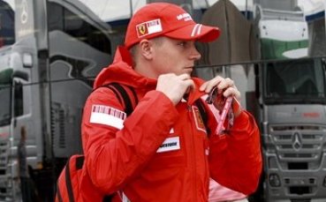 Райконен диктува темпото на тестовете в Барселона