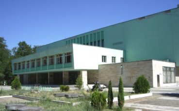 Реконструират и увеличават зрителските места в ямболската зала Диана