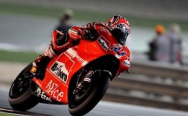 Стоунър триумфира при старта на сезона в MotoGP