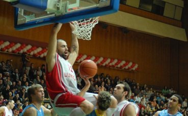 Перо Антич играч на Лукойл от 2010 година