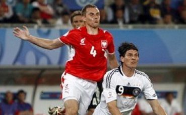 Разбиха с камък главата на футболист на Стяуа