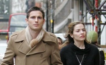 Жената на Лампард му заби нож в гърба