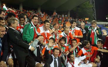 Безплатна бира и Софи Маринова за Литекс след мача с ЦСКА