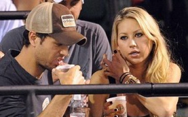 Курникова се сбила в дискотека