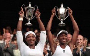Уилямс триумфираха и при двойките на Уимбълдън