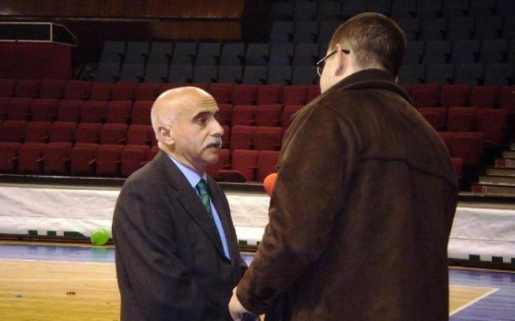 Бусета заминава с девойките на Европейско