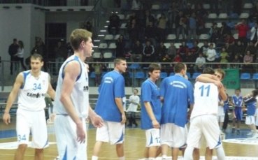 Рилски спортист загуби от Фени, македонците печелят турнира си