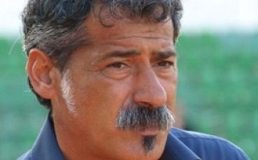Караманов подписа с Ботев, излиза срещу Славия