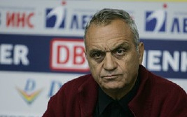 Клубовете по вдигане на тежести искат среща със Свилен Нейков