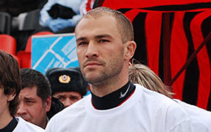Амкар застрашително поглежда към изпадащите, Пеев с контузия