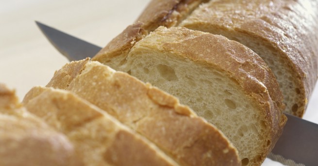 Хлябът поскъпна в няколко града на страната. За повишението предупреди