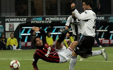 Милан се оказа голяма хапка за Парма, Божинов игра 70 минути