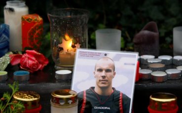 Отмениха контролата Германия – Чили след трагедията с Енке