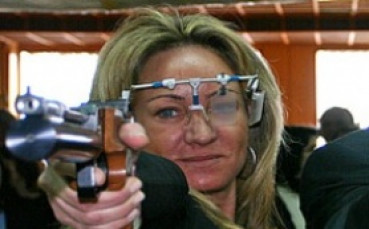 Мария Гроздева №1 в стрелбата за 2009 година