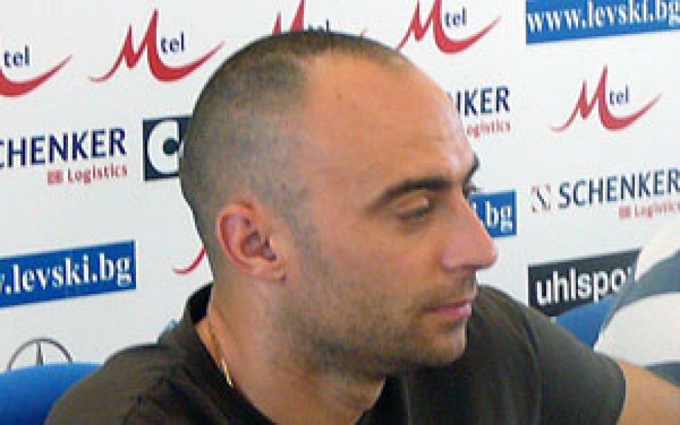 Саша Симонович почва с дублиращия тим на Левски