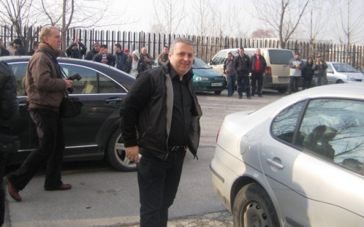 Коко Динев се оттегли официално от Вихрен